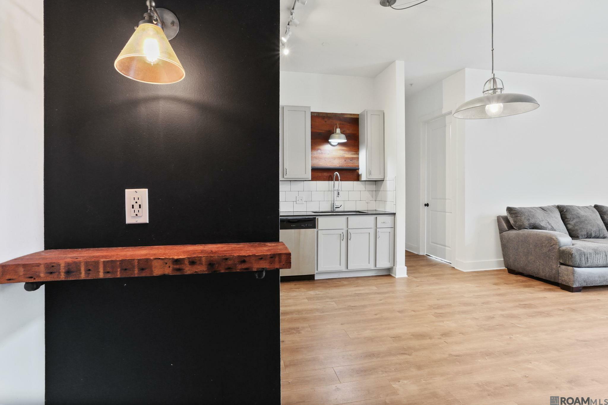 Property Photo: 255 E Boyd Dr #110 LA 70808