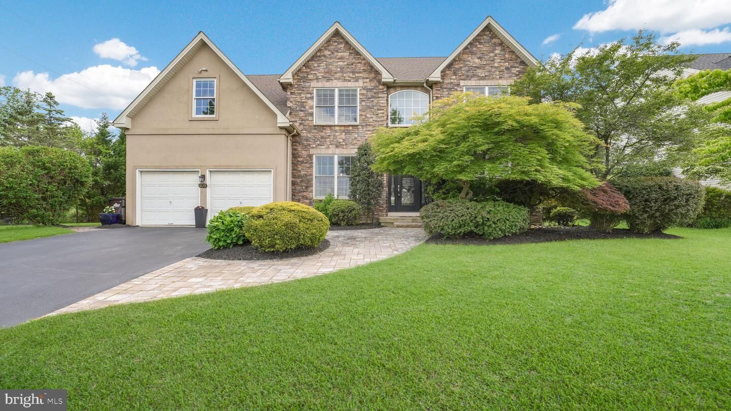 Property Photo:  408 Longleaf Drive  PA 18944 