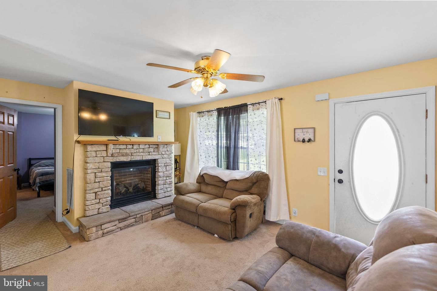 Property Photo: 822 Pheasant Drive VA 22602