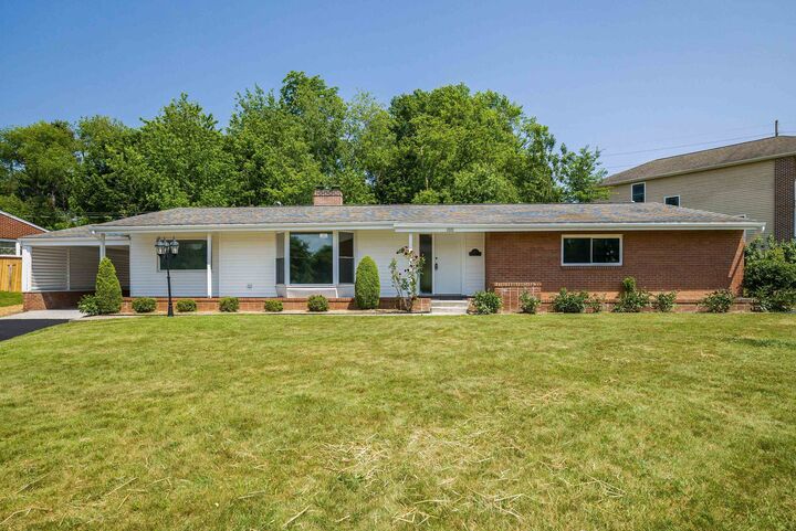 Property Photo:  100 Monument Ave  VA 22801