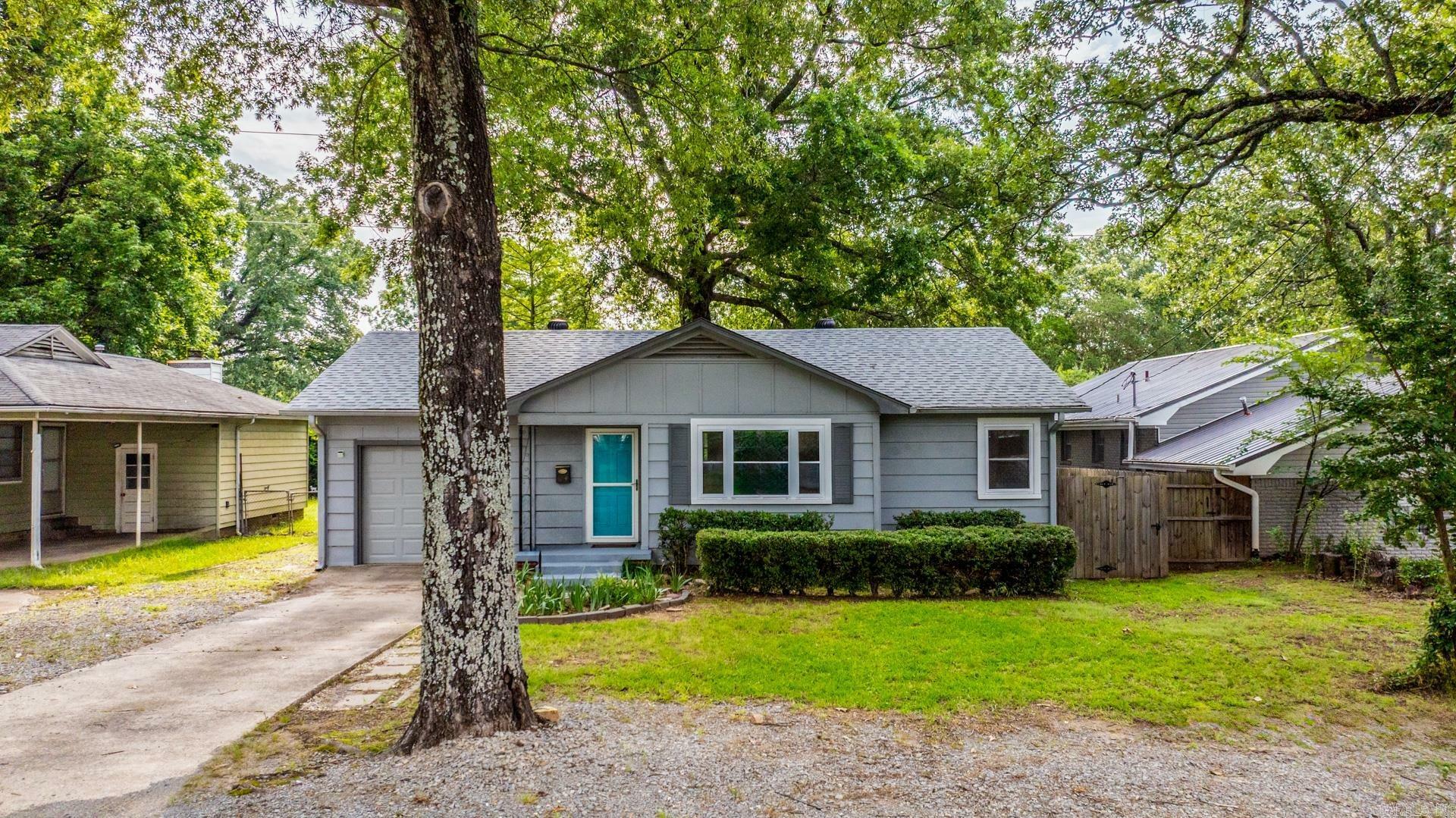 Property Photo: 104 Parkview Drive AR 72118