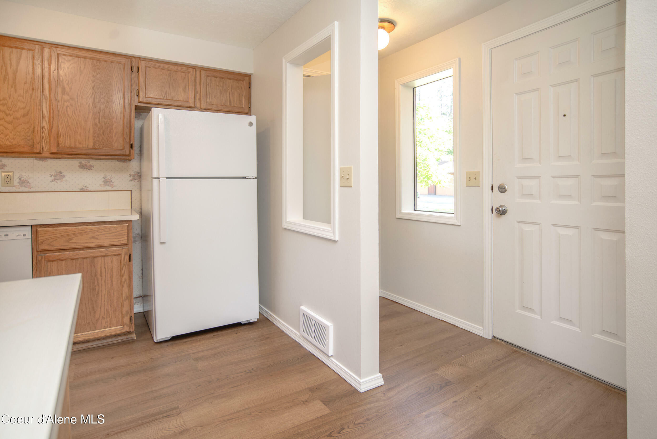 Property Photo:  1130 E Timber Ln #7  ID 83815 