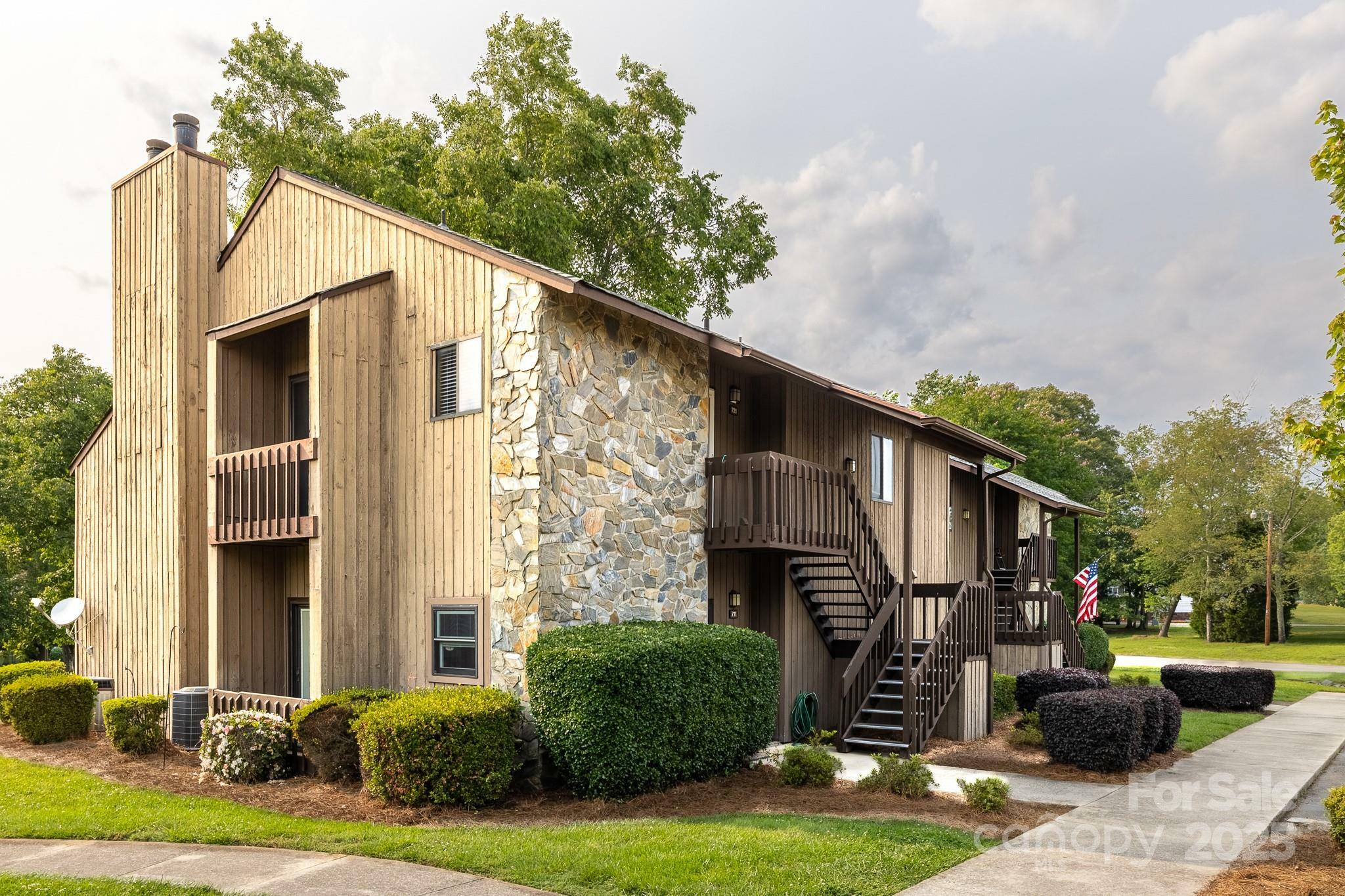 Property Photo: 712 Mallard Head Lane NC 28117