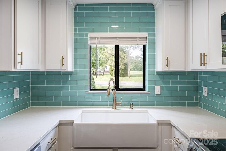 Property Photo:  712 Mallard Head Lane  NC 28117 
