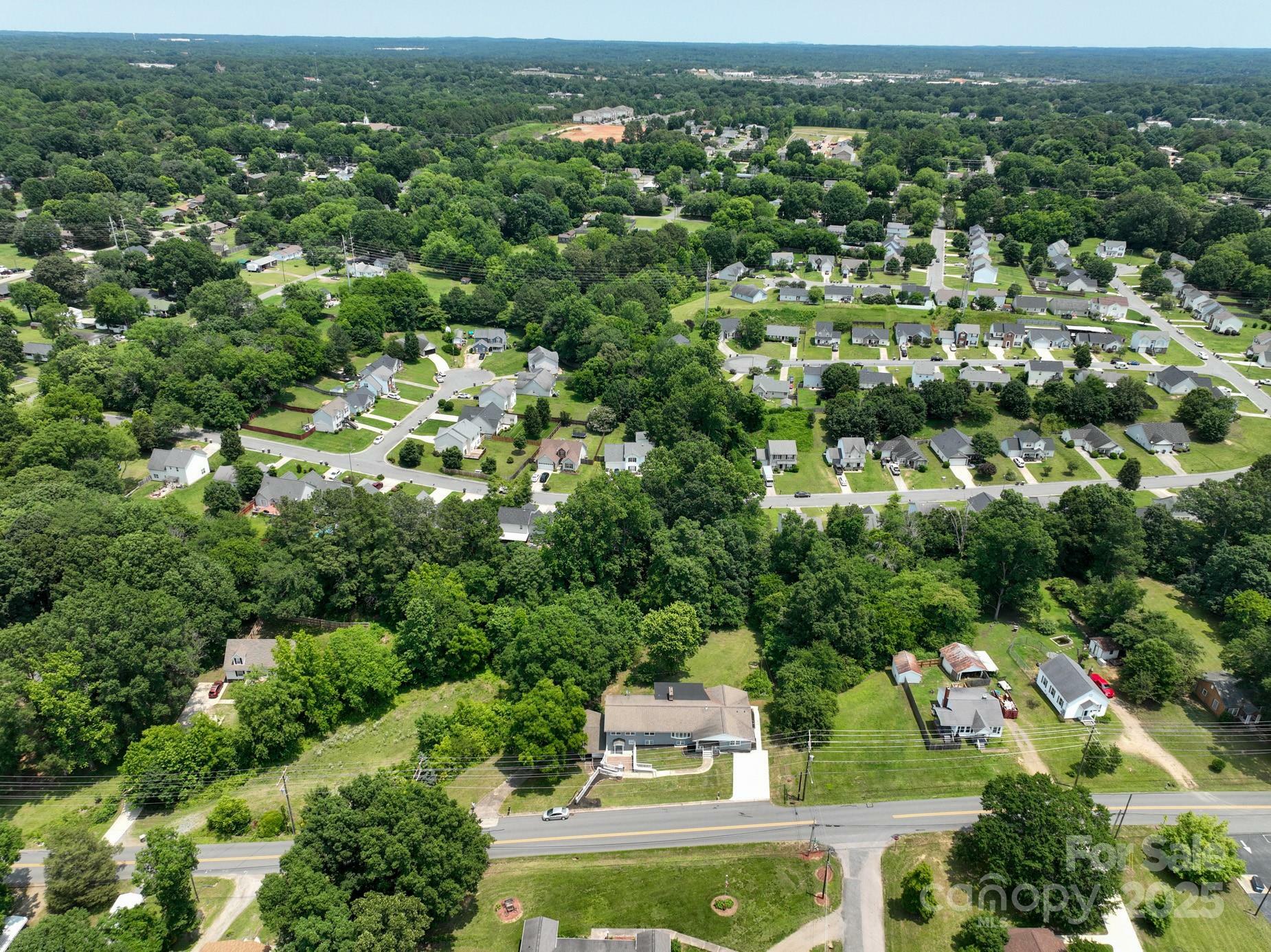 Property Photo: 2617 Shady Lane Avenue NC 28027