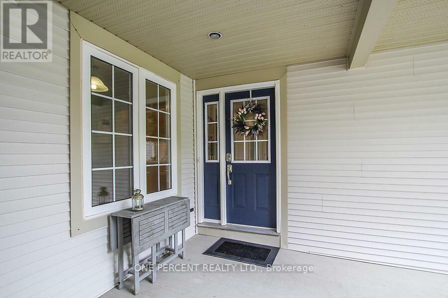 Property Photo: 44 Fieldberry ON K2J 5E8
