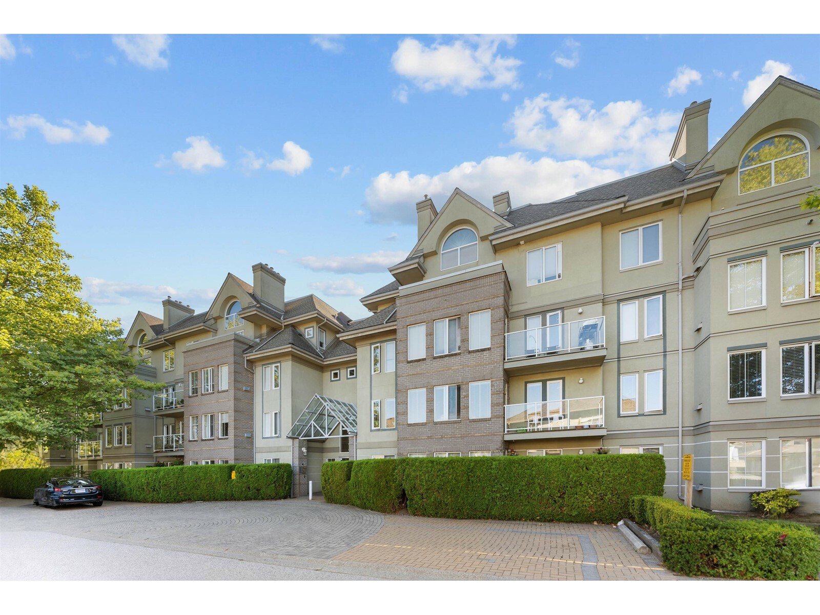 Property Photo: 12155 75A 406 BC V3W 1B9