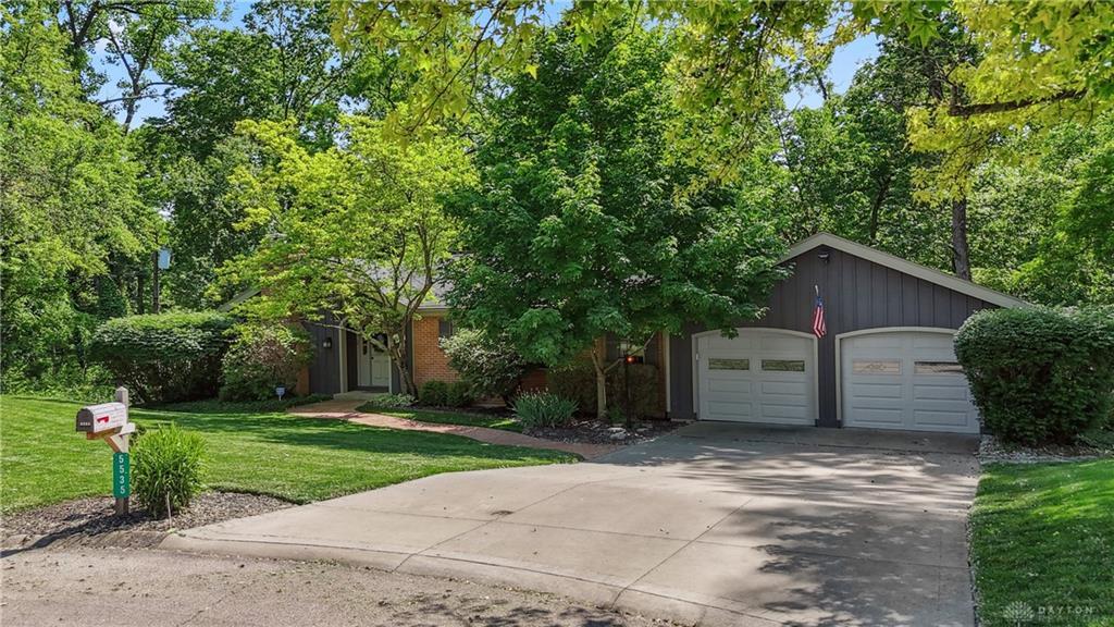 Property Photo:  5535 Woodbridge Lane  OH 45429 