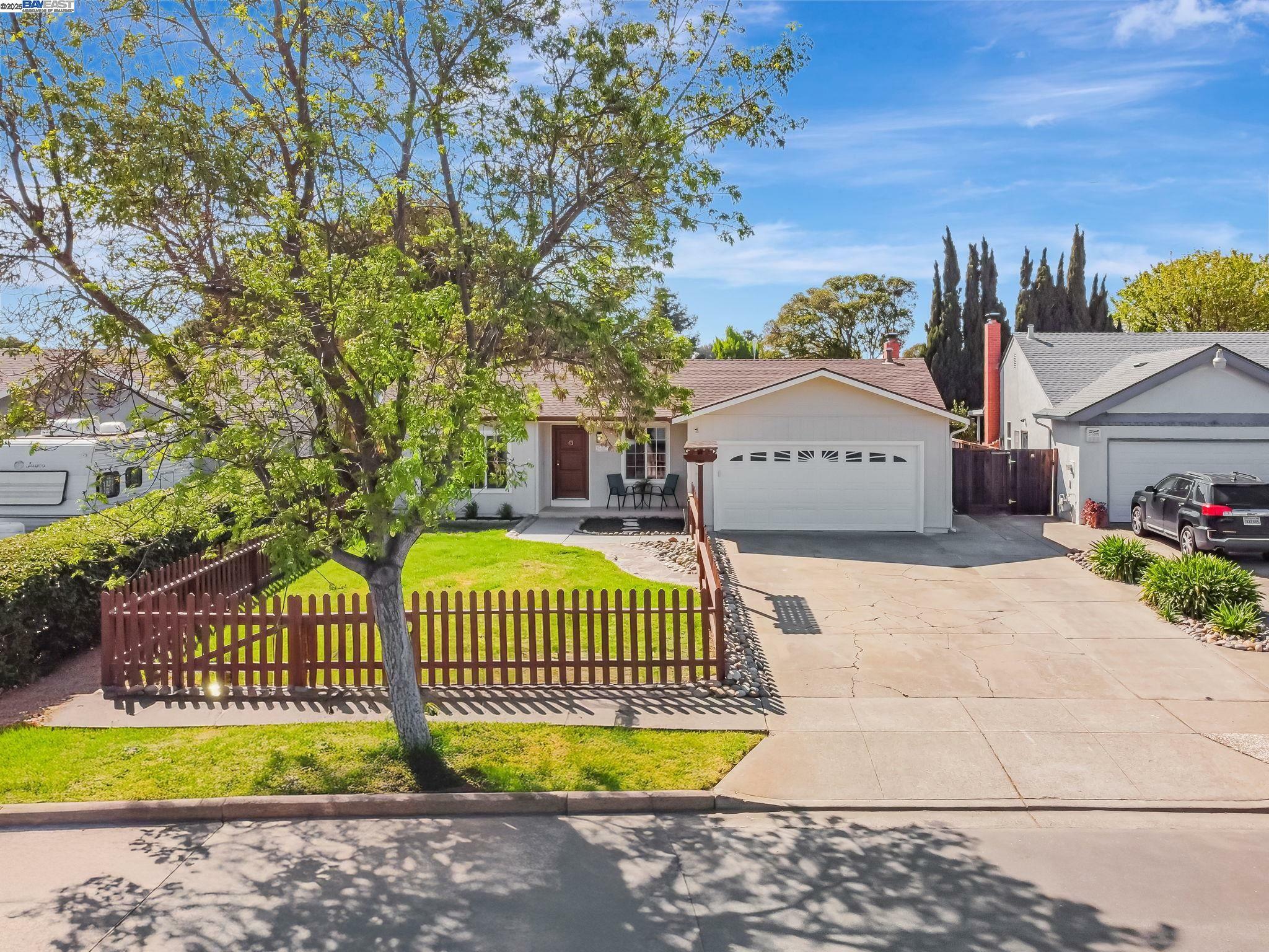 Property Photo: 36339 Beech Pl CA 94560