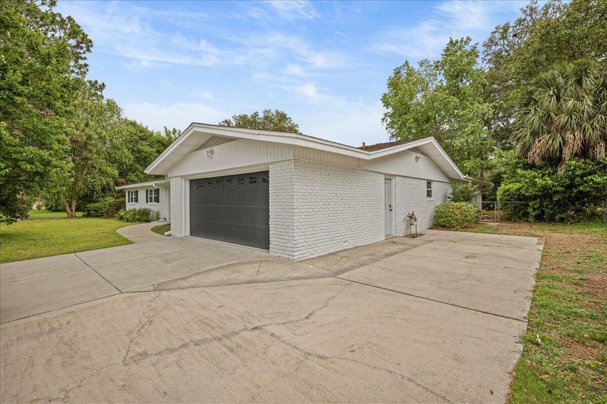 Property Photo: 603 NE Golf Course Drive FL 32547