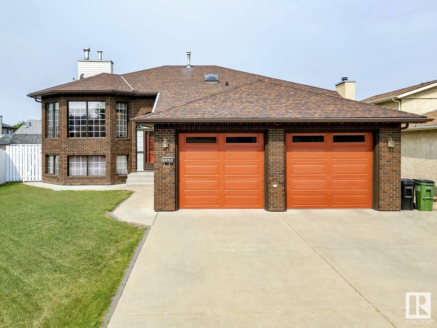 Property Photo: 15428 68 Street NW AB T5Z 2W5
