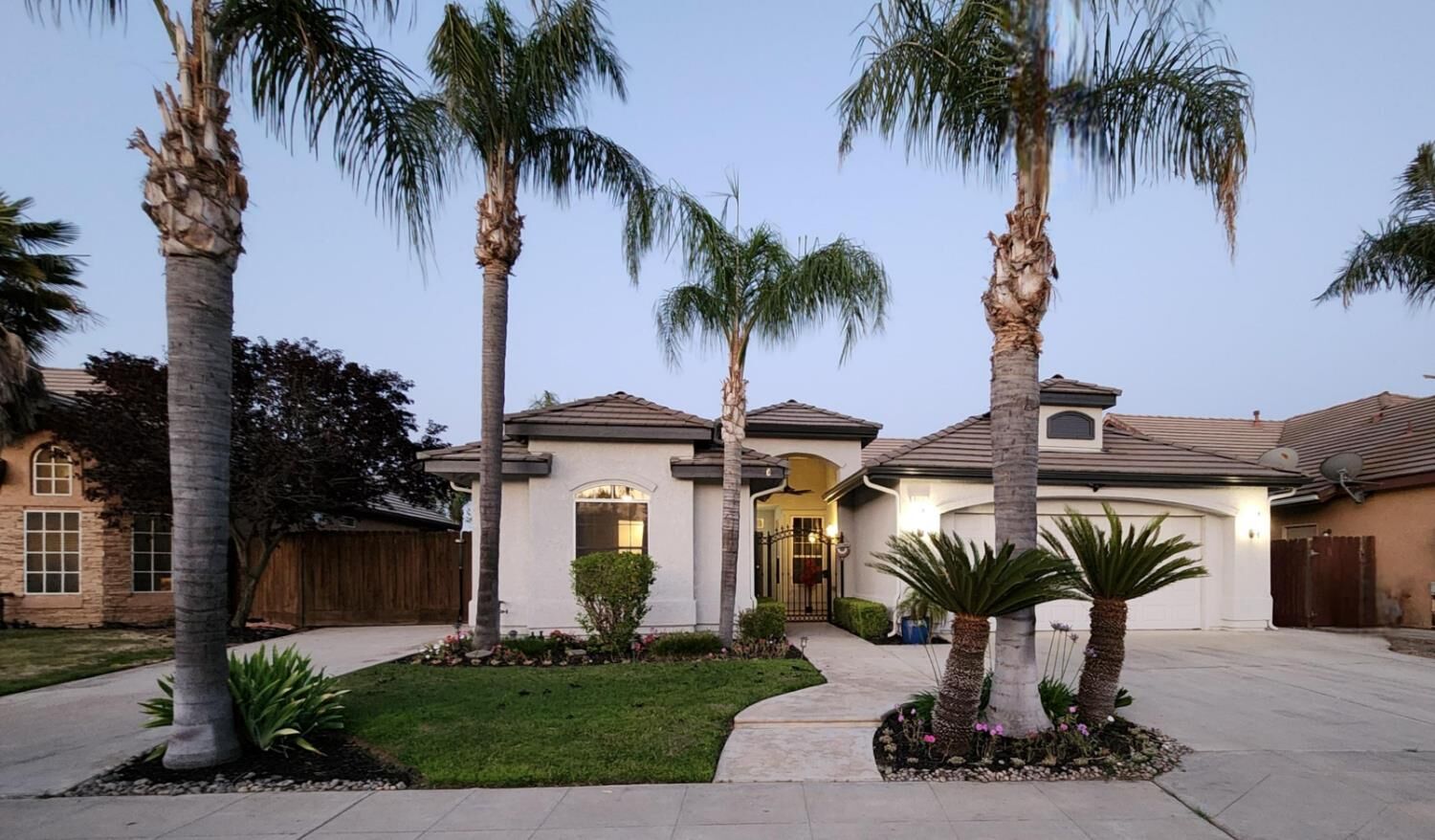 Property Photo:  9438 N Ann Avenue  CA 93720 