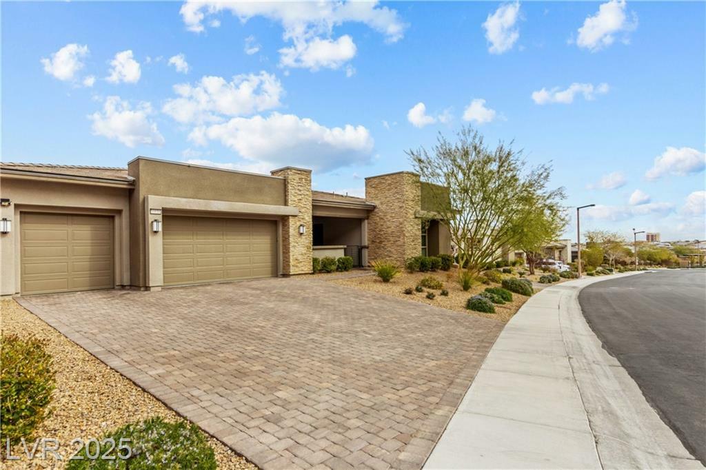 Property Photo: 10016 Copper Edge Road NV 89148