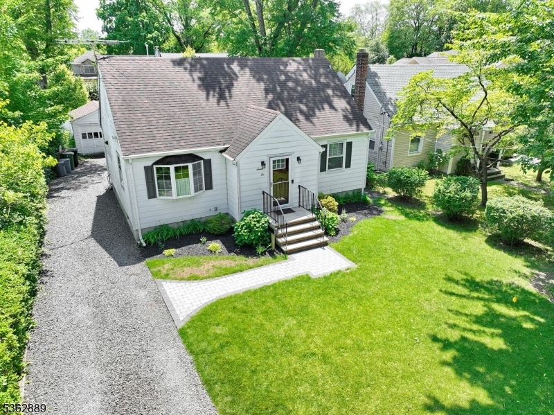 Property Photo: 710 Paramus Rd NJ 07652