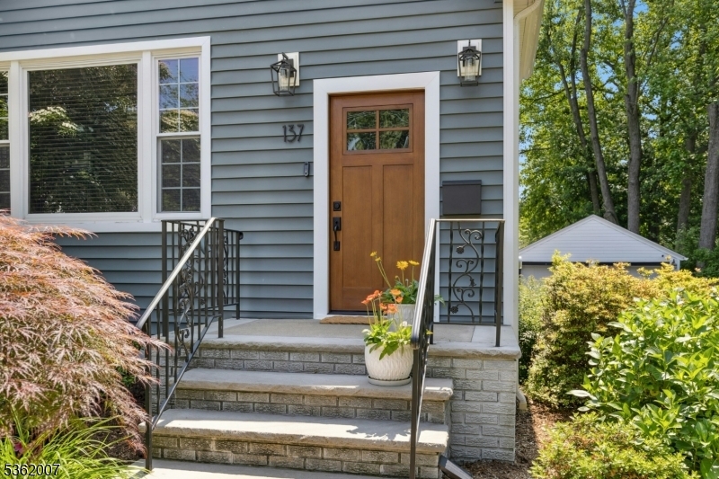Property Photo: 137 Marlboro St NJ 07090