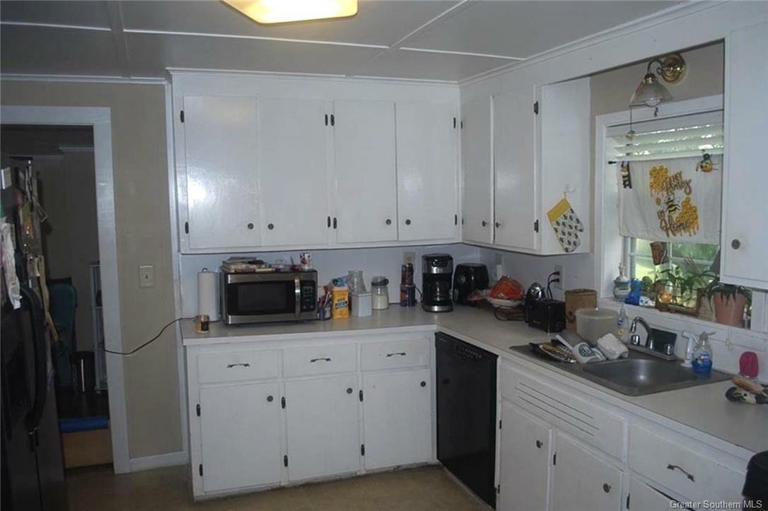 Property Photo: 323 W Lagrange Street LA 70605
