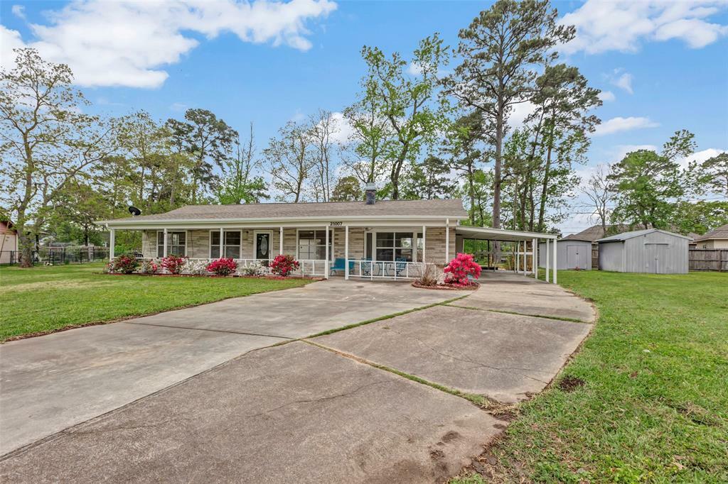 Property Photo: 21007 Flying Cloud Trail TX 77532