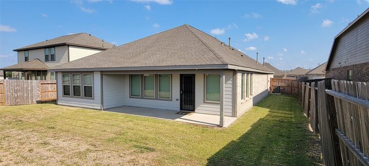 Property Photo:  5012 Twin Summit Drive  TX 77469 
