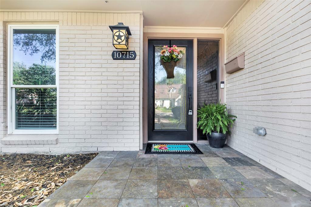 Property Photo: 10715 Cedar Creek Drive TX 77042