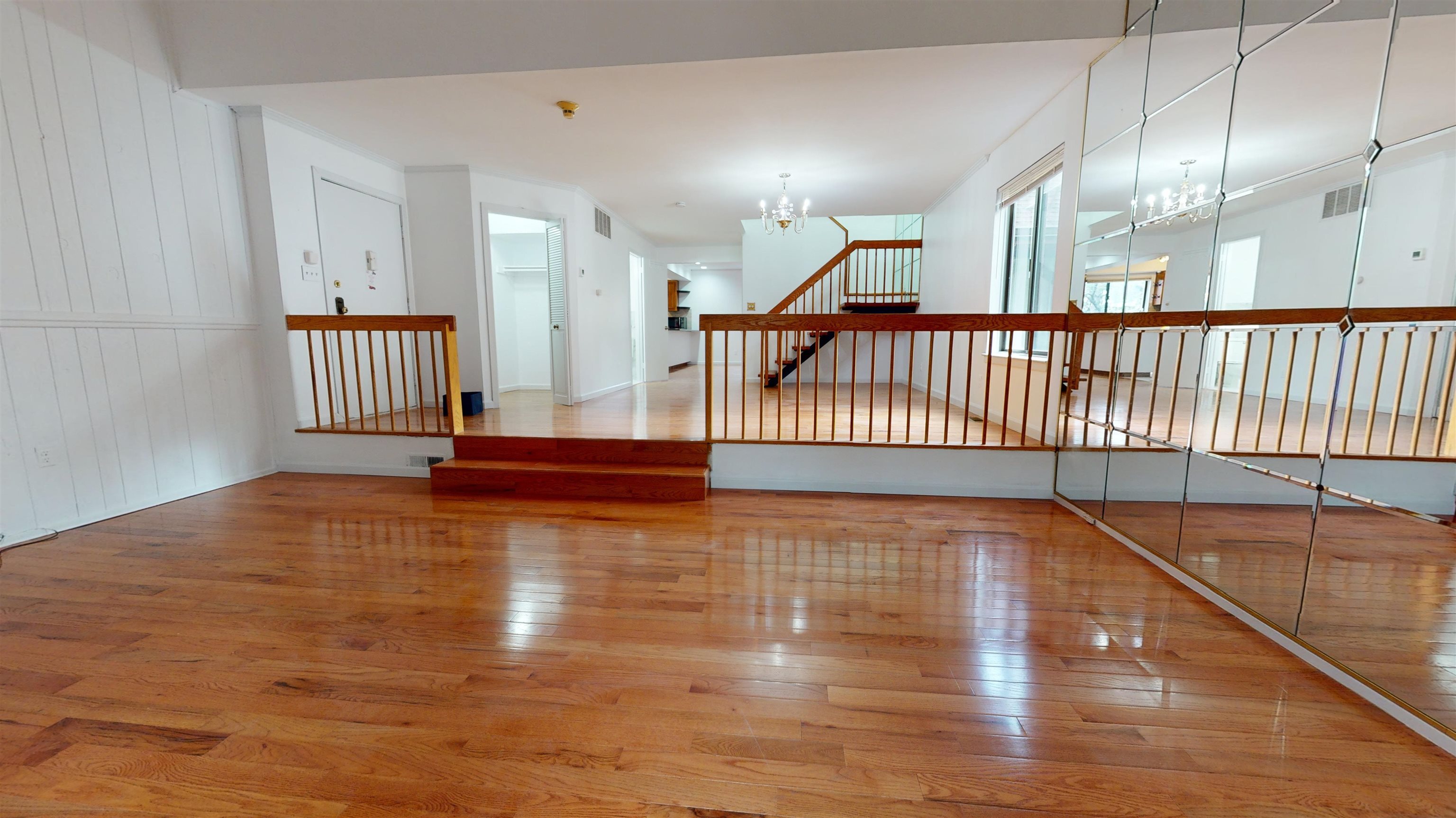 Property Photo: 602 Sanderling Ct 602 NJ 07094