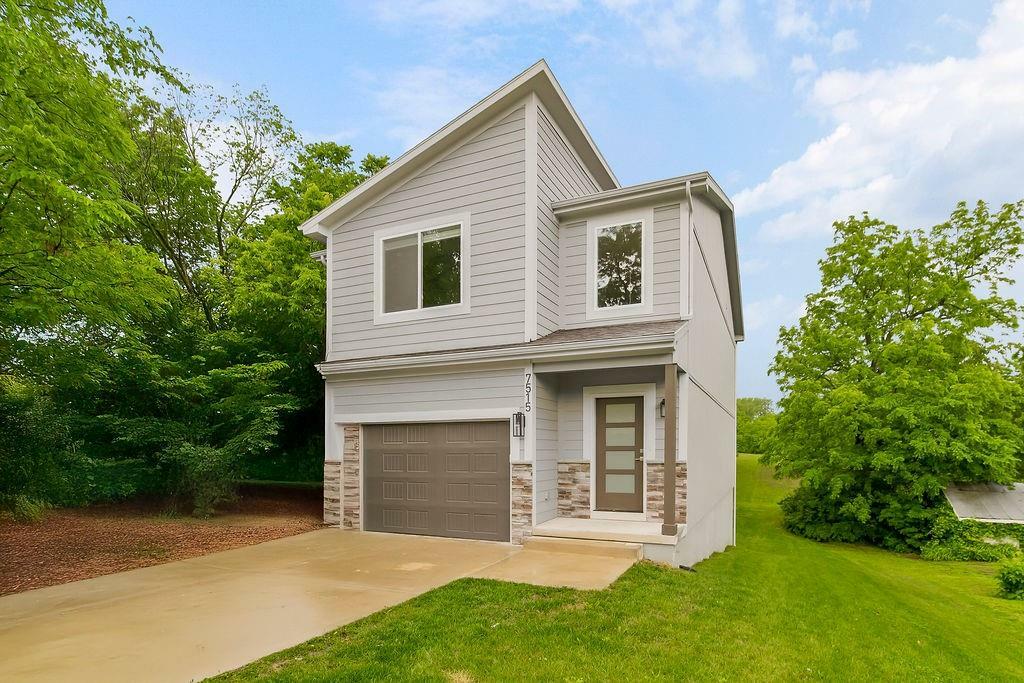 Property Photo: 7515 Locust Drive MO 64152