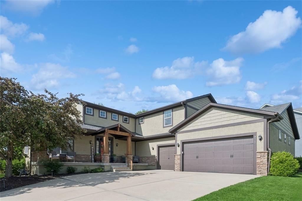 Property Photo:  8467 Valley Spring Drive  KS 66018 