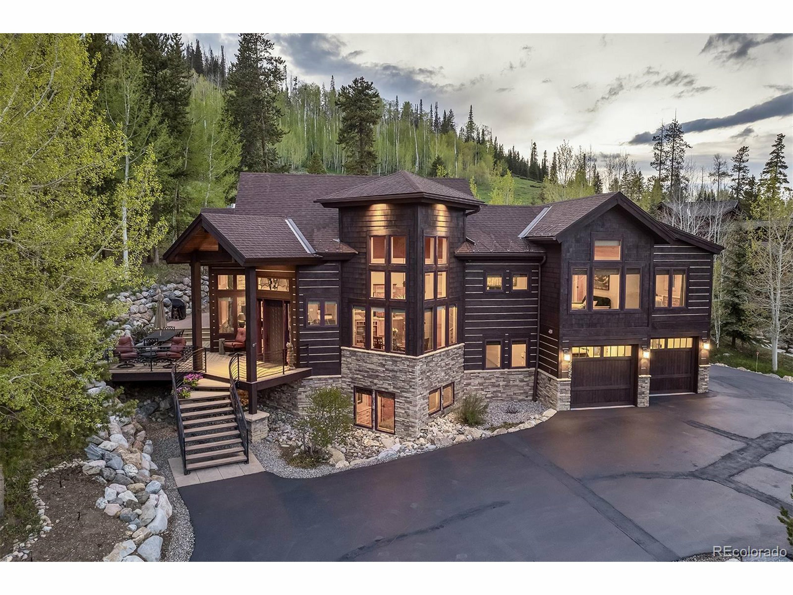 Property Photo: 2655 Hunters Knob Rd CO 80498