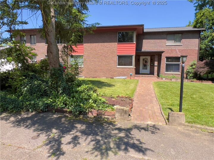 Property Photo:  3915 Virginia Avenue SE  WV 25304 