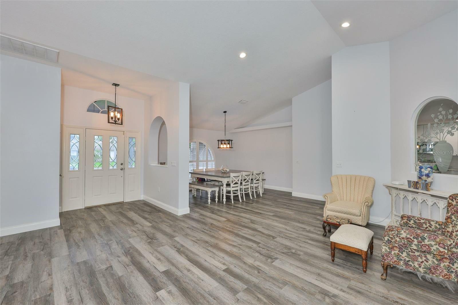 Property Photo: 1034 Brighton Way FL 33813