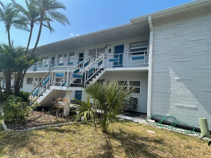 Property Photo:  1921 58th Avenue N 11  FL 33714 