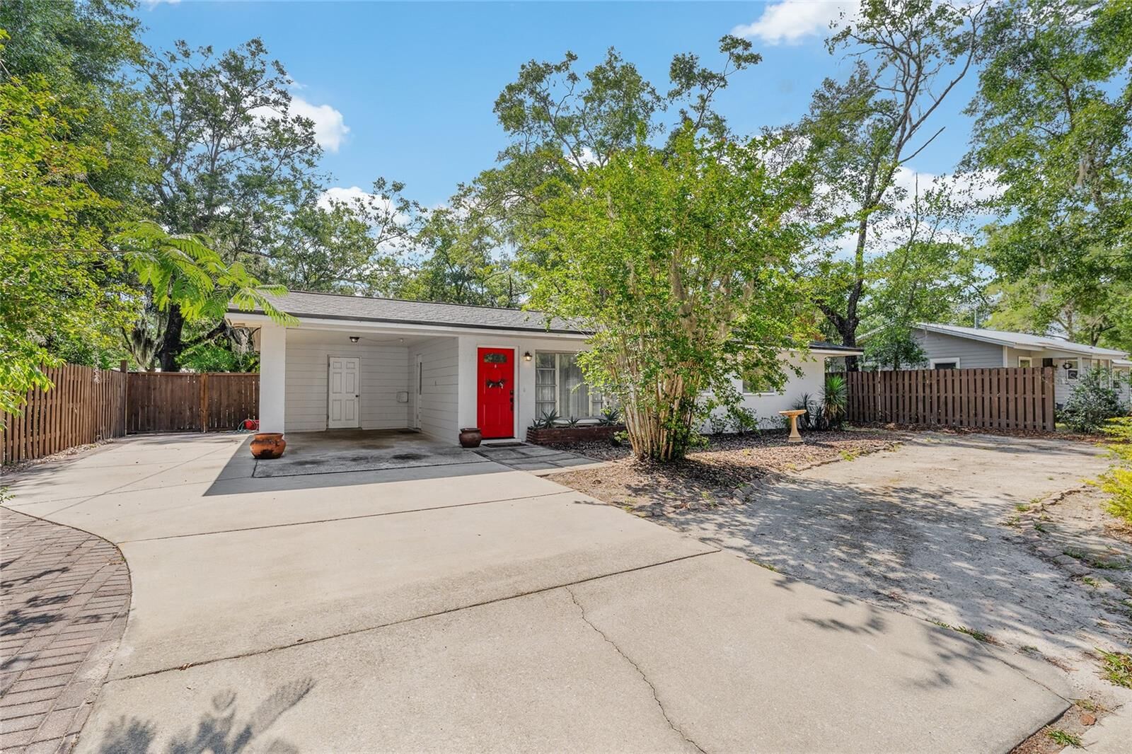 Property Photo:  3861 NW 19th Street  FL 32605 