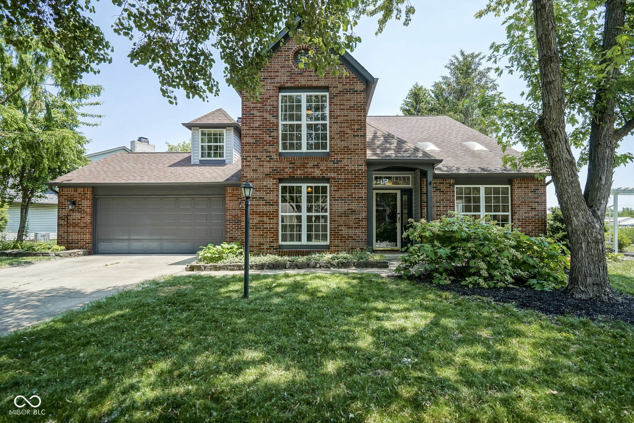 Property Photo: 17635 Willow Creek Way IN 46074
