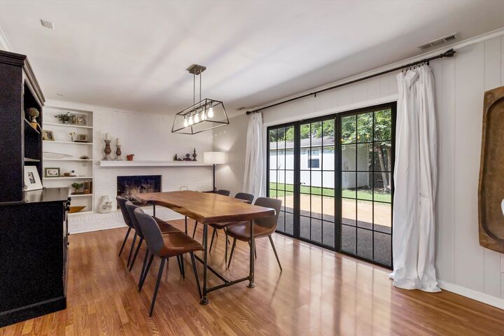 1329 E Rolling Oaks Dr  Memphis TN 38119 photo