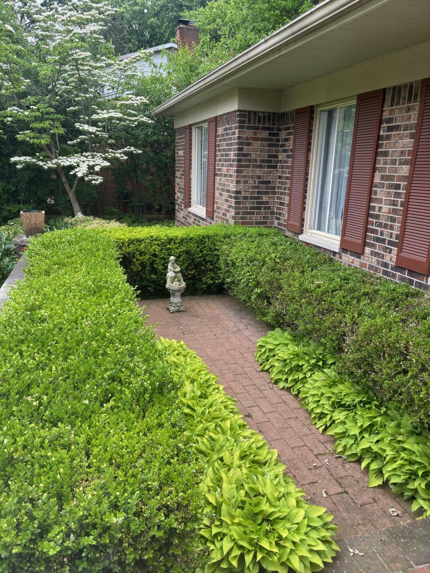 Property Photo: 3481 Witherbee Drive MI 48084