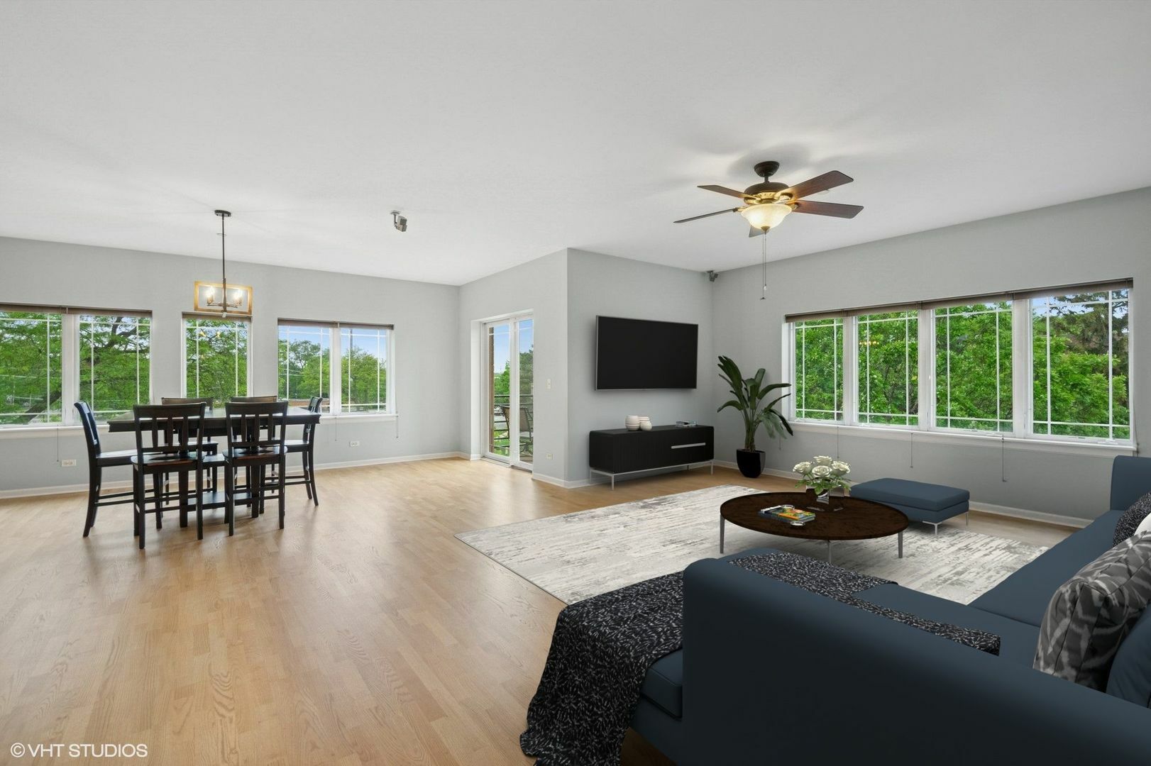 Property Photo: 911 Busse Highway 302 IL 60068