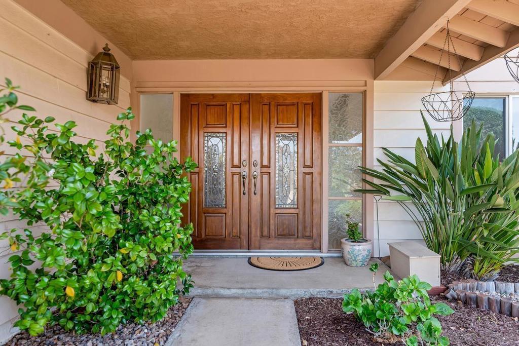 Property Photo: 12847 Abra Pl CA 92128