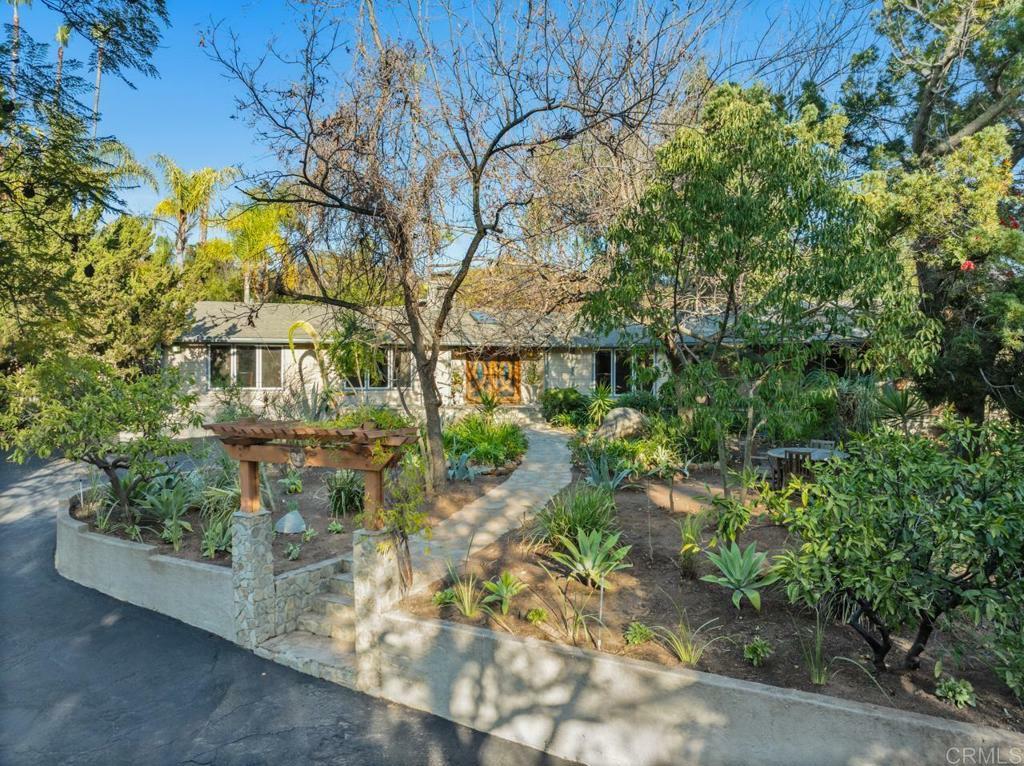 Property Photo: 10880 Hess Drive CA 91941