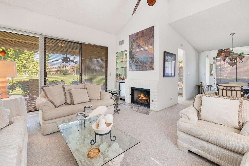 Property Photo:  325 Gran Via  CA 92260 