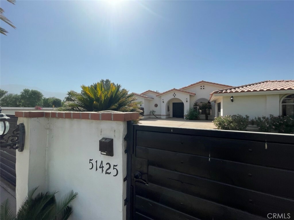 Property Photo: 51425 Calle Paloma CA 92253
