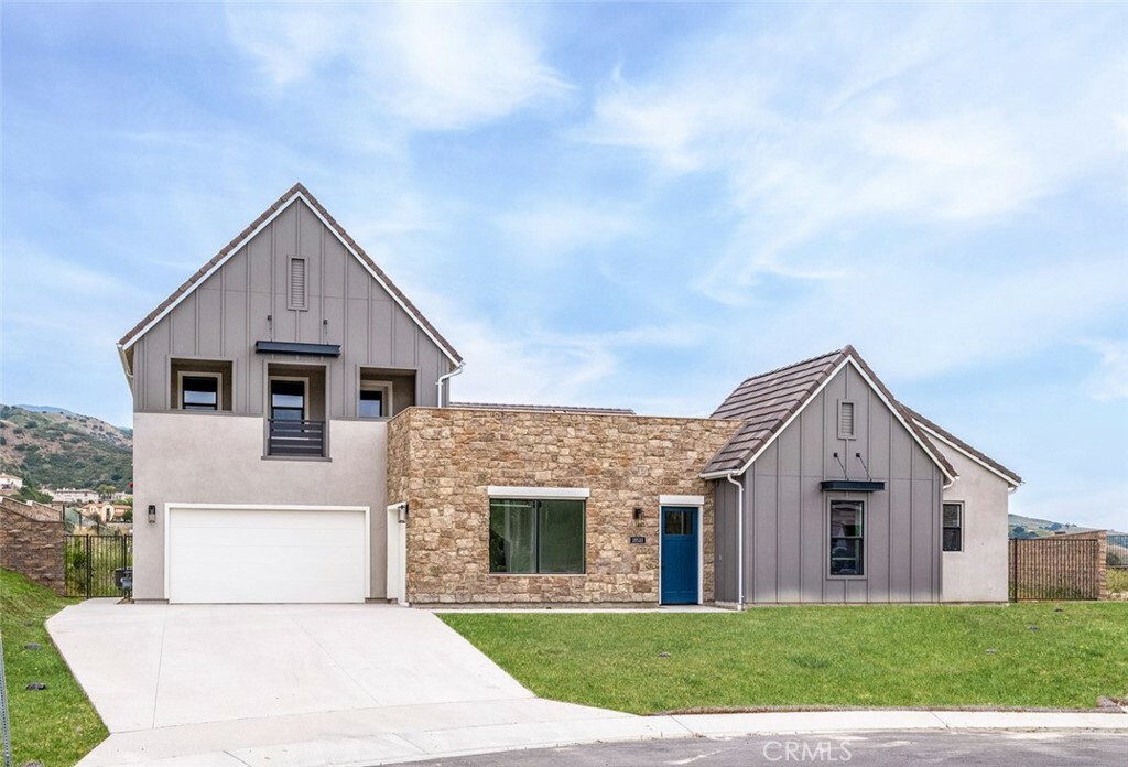 Property Photo:  18510 Boulder Bluff  CA 92676 