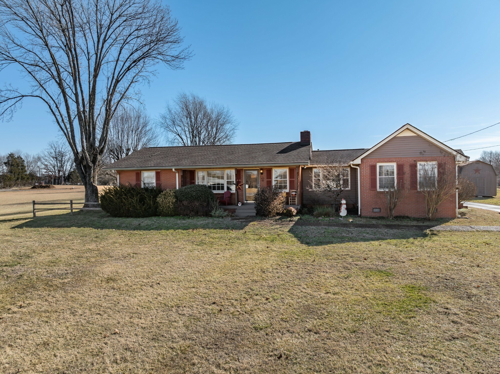 Property Photo: 4606 Highway 31 W TN 37048
