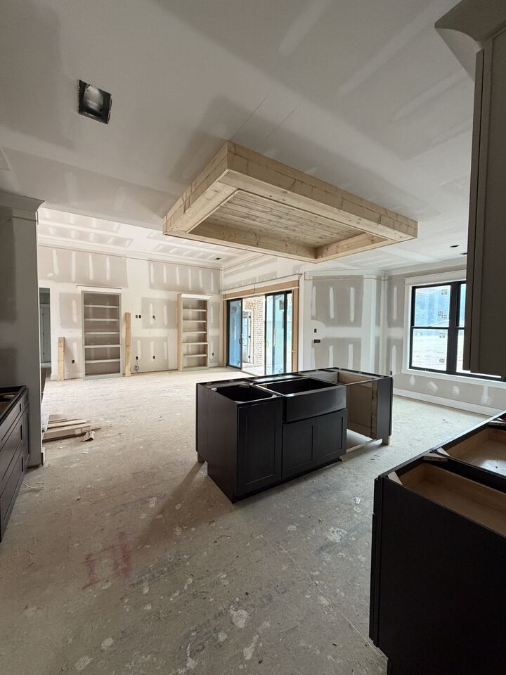 Property Photo:  309 Setters Ln W  TN 37388 