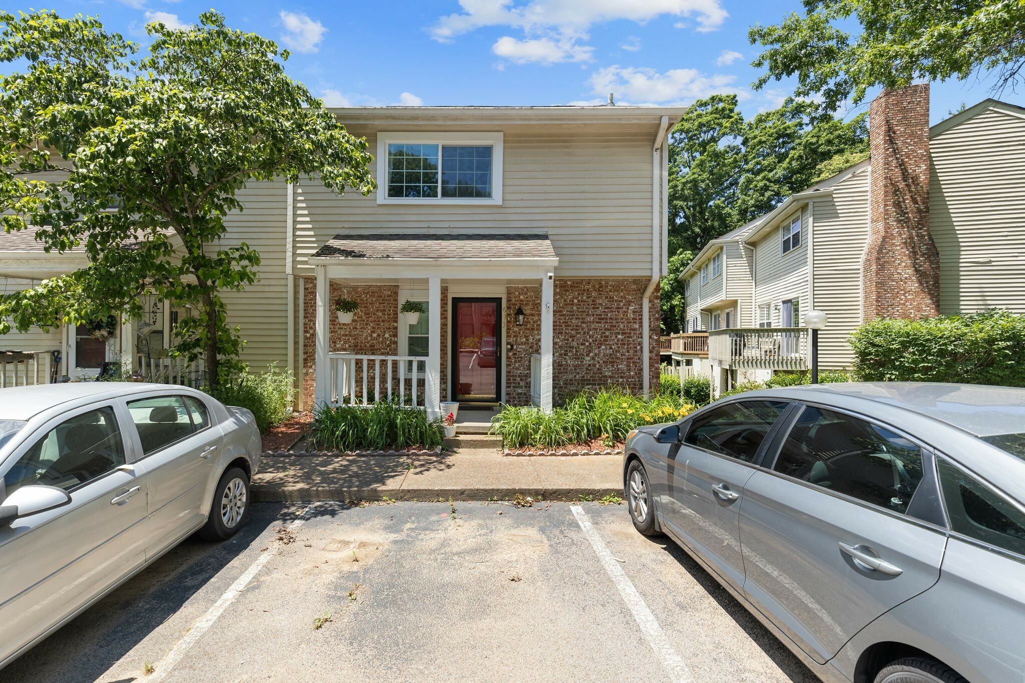 Property Photo: 693 Longhunter Ct TN 37217