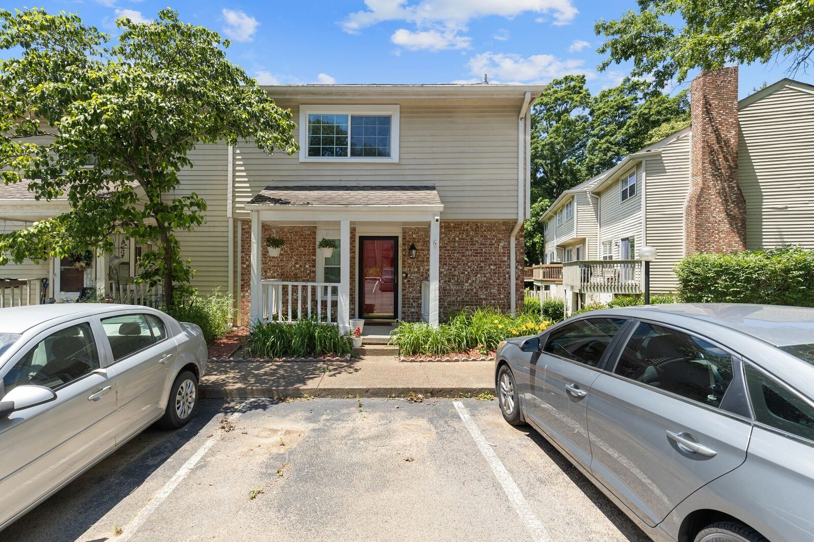 Property Photo:  693 Longhunter Ct  TN 37217 