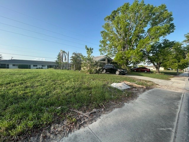 Property Photo: 933 Cape Coral Parkway W FL 33914