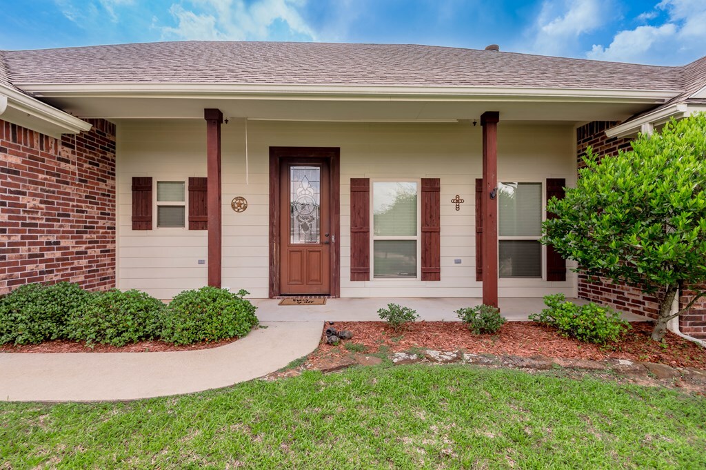 Property Photo: 100 Boulder Lane TX 75965