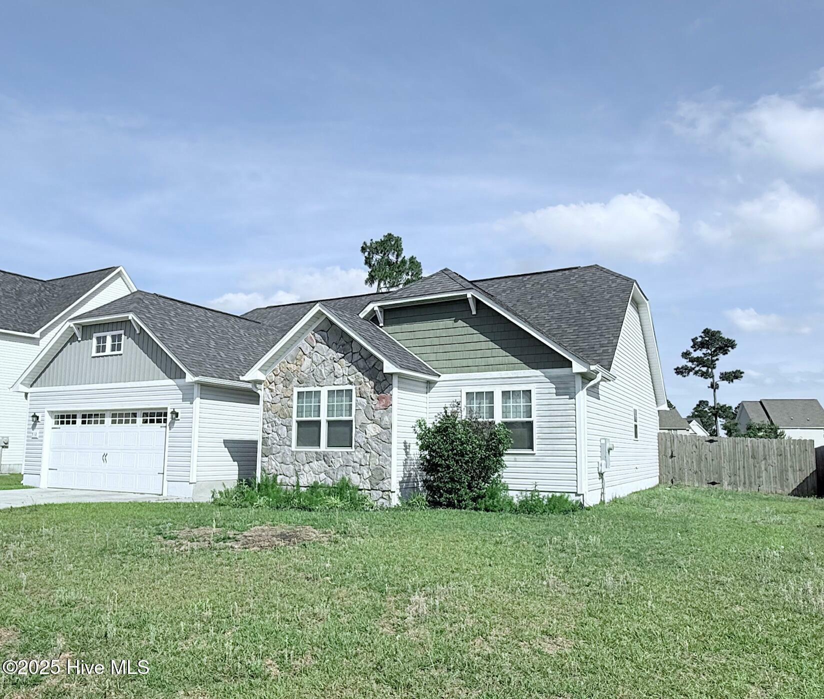 Property Photo: 712 Addor Drive NC 28574