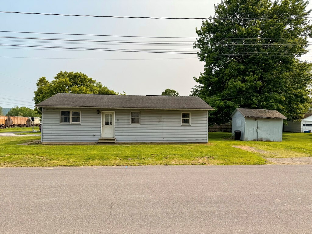 Property Photo: 95 Lincoln St PA 18840
