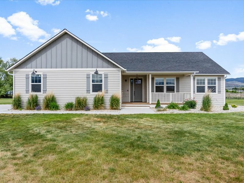 Property Photo: 497 Brothers Way MT 59828