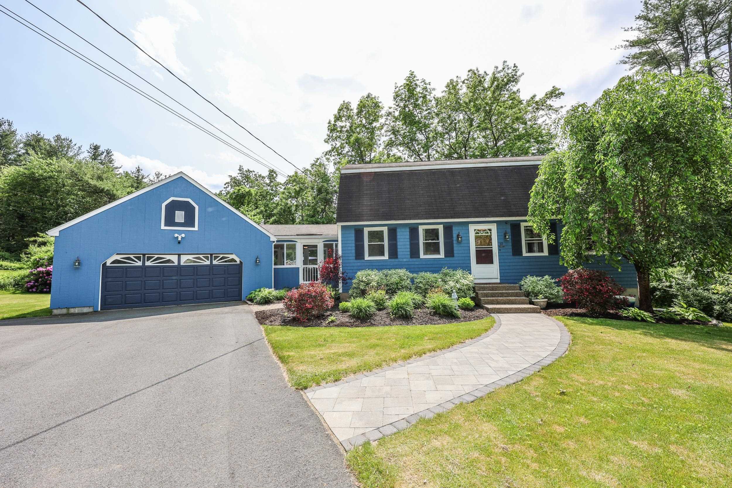 Property Photo: 10 Glendale Circle NH 03865